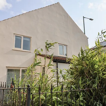 펜션 96 Church Street *