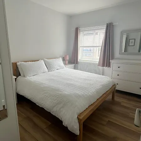 96 Church Street 기스버러